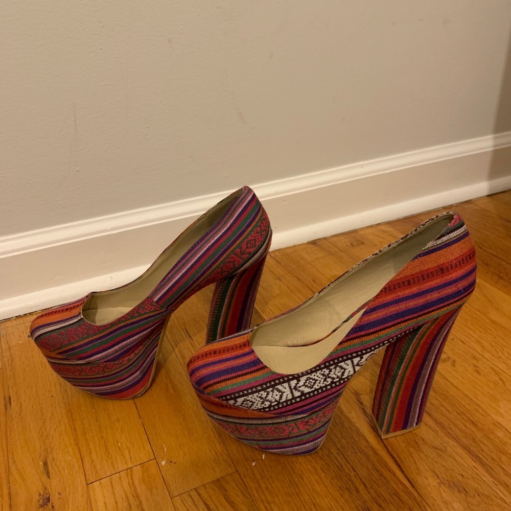 FRH Patterned Platform Pumps